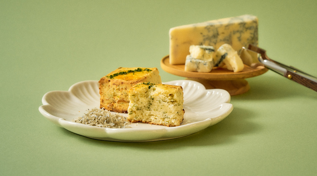 BASEGATE横浜関内店限定 米粉スコーンゴルゴンゾーラ